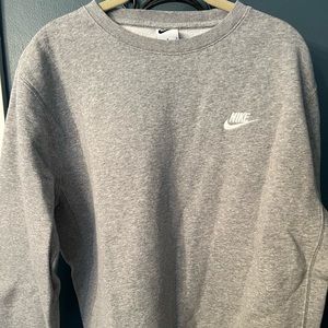 Nike Gray Crewneck Medium M